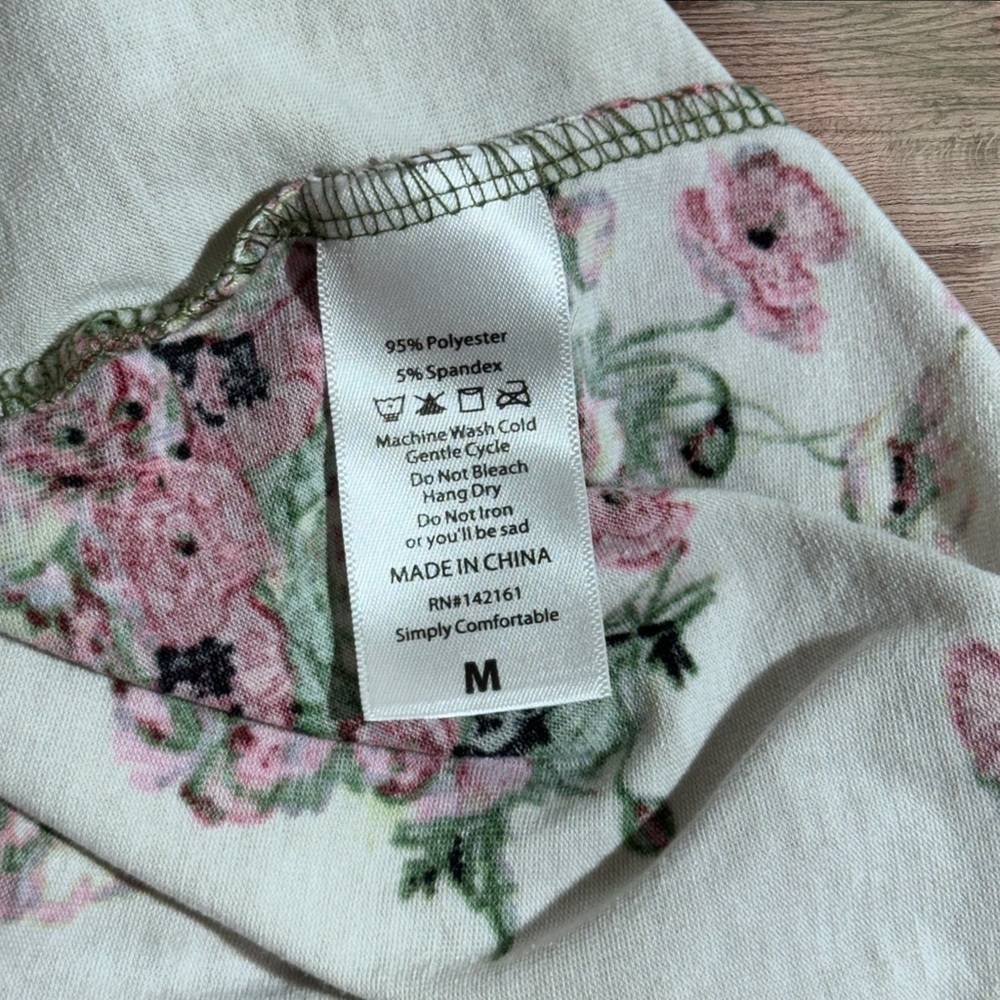 LuLaRoe 3/4 Sleeve Chic Floral Raglan Tunic - Green and Pink - Picture 6 of 9